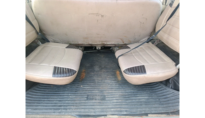 2011 Mahindra Scorpio SLE, Diesel, Manual, 3,24,203 km, interior