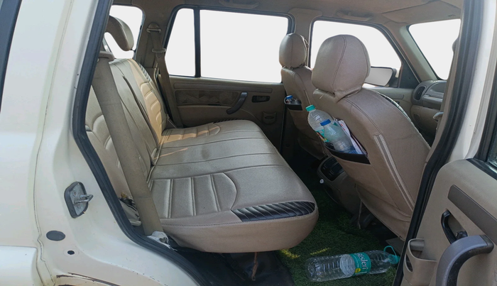 2011 Mahindra Scorpio SLE, Diesel, Manual, 3,24,203 km, interior