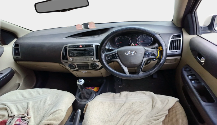 2013 Hyundai i20 SPORTZ 1.4 CRDI, Diesel, Manual, 1,26,024 km, interior