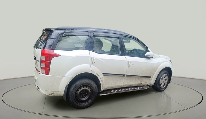 2017 Mahindra XUV500 W4, Diesel, Manual, 1,08,414 km, exterior