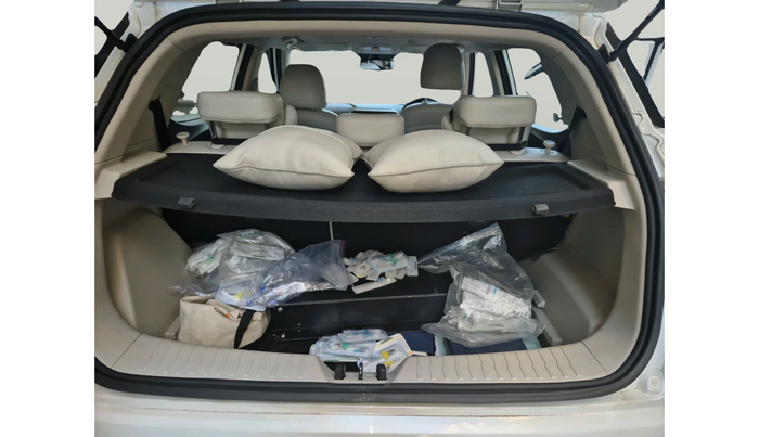 2024 Mahindra XUV300 W8 (O) 1.5 DIESEL, Diesel, Manual, 35,254 km, exterior