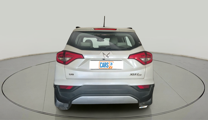 2024 Mahindra XUV300 W8 (O) 1.5 DIESEL, Diesel, Manual, 35,254 km, exterior