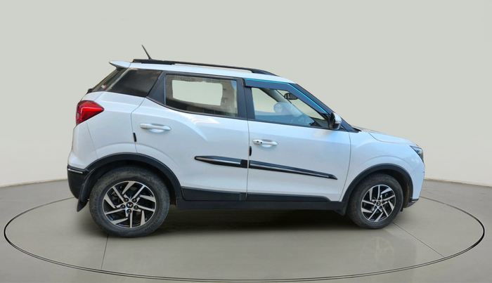 2024 Mahindra XUV300 W8 (O) 1.5 DIESEL, Diesel, Manual, 35,254 km, exterior