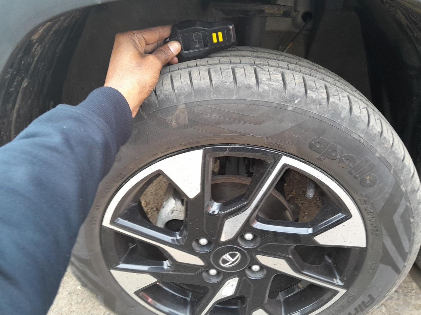 2023 Tata PUNCH ACCOMPLISHED DAZZLE PACK MT, Petrol, Manual, 21,361 km, tyre