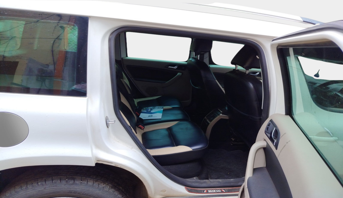 2012 Skoda Yeti ACTIVE 2.0 TDI CR 4X2, Diesel, Manual, 93,986 km, interior