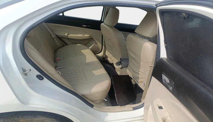 2018 Maruti Dzire VDI, Diesel, Manual, 29,189 km, interior