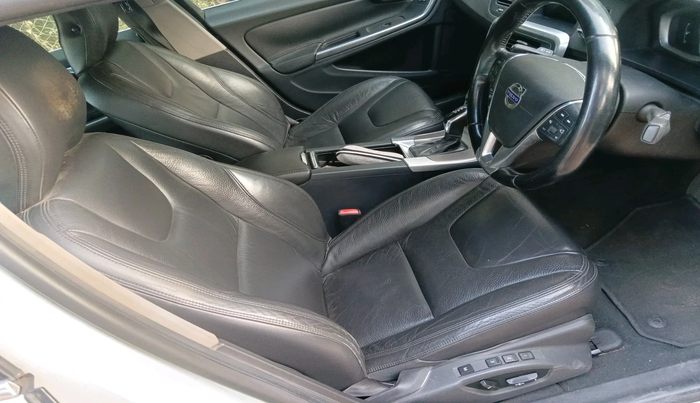 2013 Volvo S60 SUMMUM D4, Diesel, Automatic, 1,02,309 km, interior