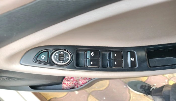 2016 Hyundai Elite i20 ASTA 1.2, Petrol, Manual, 48,837 km, interior