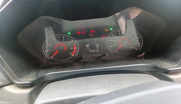 2018 Mahindra KUV 100 NXT K2 D 6S, Diesel, Manual, 1,25,249 km, interior