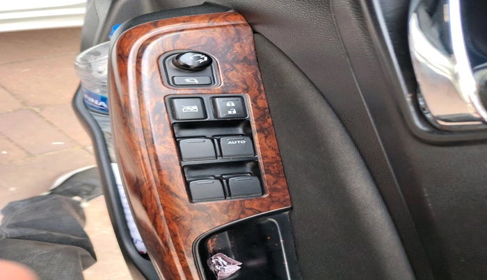 2018 Maruti Swift ZXI AMT, Petrol, Automatic, 40,313 km, interior