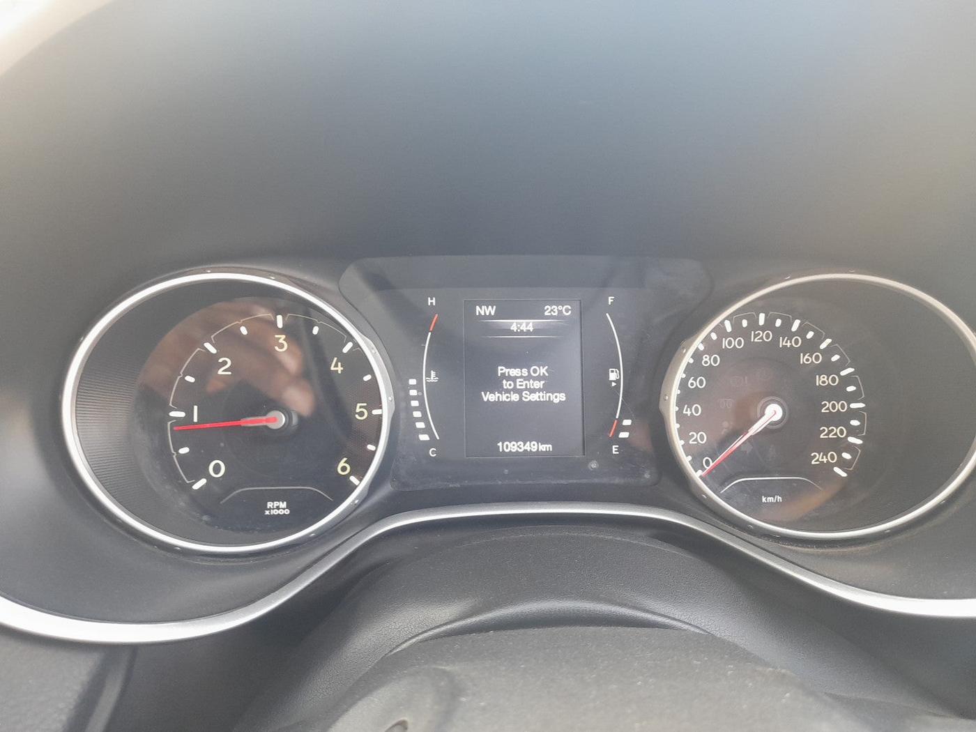 2017 Jeep Compass SPORT 2.0 DIESEL, Diesel, Manual, 1,09,349 km, interior