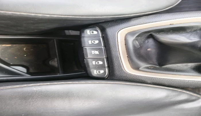 2019 Hyundai NEW SANTRO MAGNA, Petrol, Manual, 56,717 km, interior