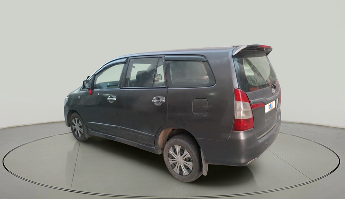 2014 Toyota Innova 2.5 GX 8 STR, Diesel, Manual, 1,49,576 km, exterior