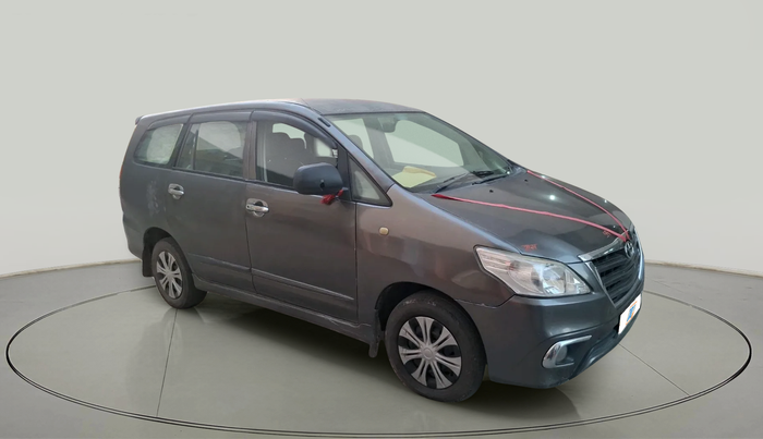 2014 Toyota Innova 2.5 GX 8 STR, Diesel, Manual, 1,49,576 km, exterior