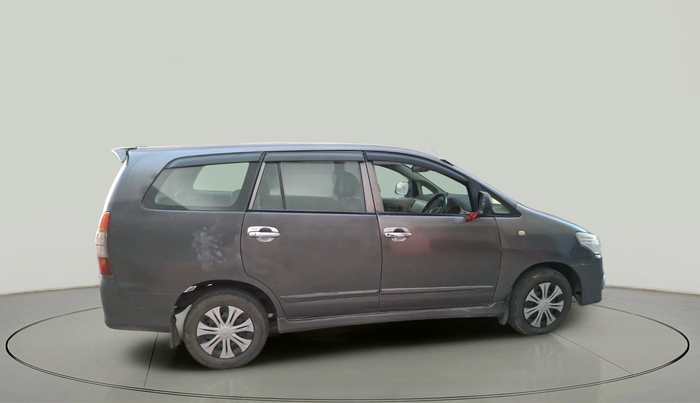 2014 Toyota Innova 2.5 GX 8 STR, Diesel, Manual, 1,49,576 km, exterior