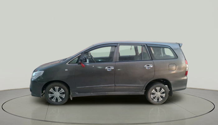 2014 Toyota Innova 2.5 GX 8 STR, Diesel, Manual, 1,49,576 km, exterior