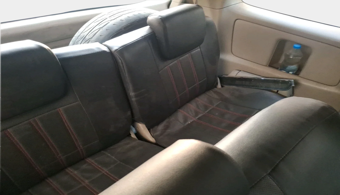 2014 Toyota Innova 2.5 GX 8 STR, Diesel, Manual, 1,49,576 km, interior