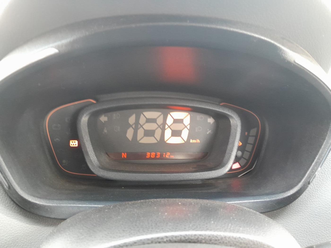 2018 Renault Kwid RXT 1.0 AMT, Petrol, Automatic, 38,312 km, interior