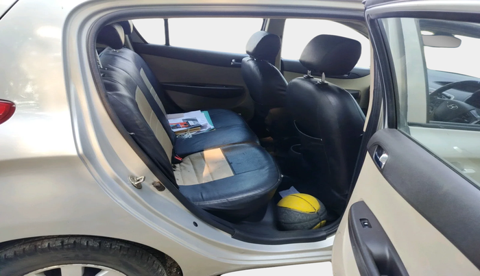 2014 Hyundai i20 SPORTZ 1.4 CRDI, Diesel, Manual, 1,50,547 km, interior