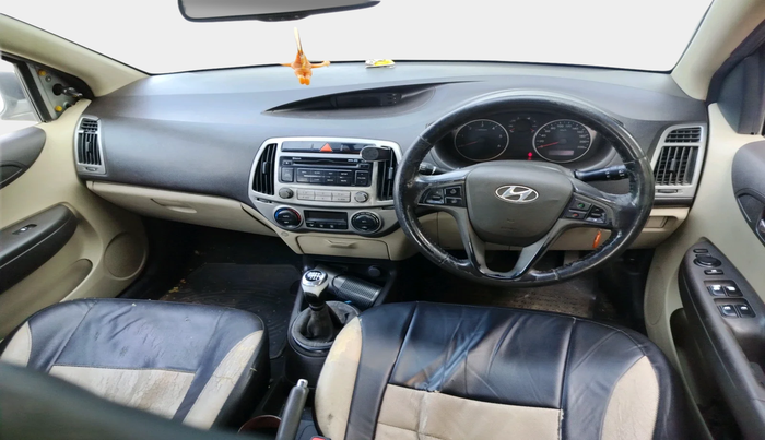 2014 Hyundai i20 SPORTZ 1.4 CRDI, Diesel, Manual, 1,50,547 km, interior