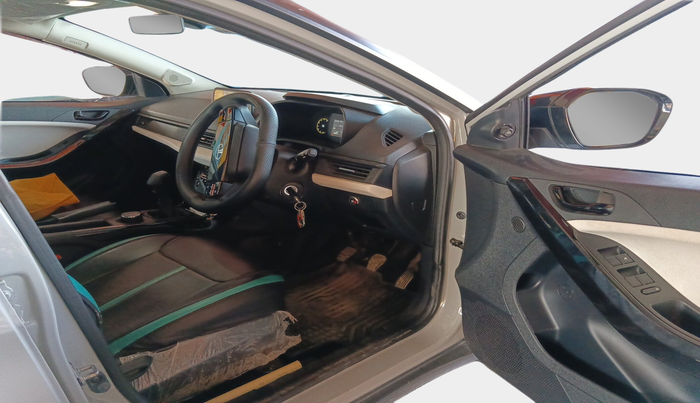 2024 Tata NEXON PURE 1.2 PETROL, Petrol, Manual, 14,000 km, interior