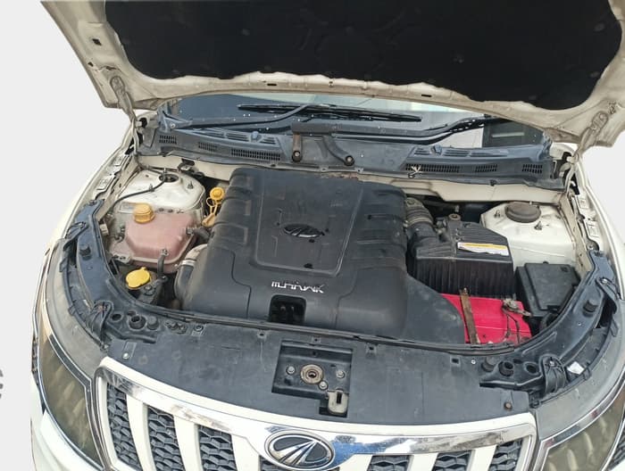2013 Mahindra XUV500 W8, Diesel, Manual, 90,927 km, exterior