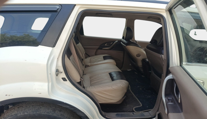 2013 Mahindra XUV500 W8, Diesel, Manual, 90,927 km, interior