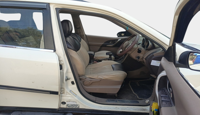 2013 Mahindra XUV500 W8, Diesel, Manual, 90,927 km, interior