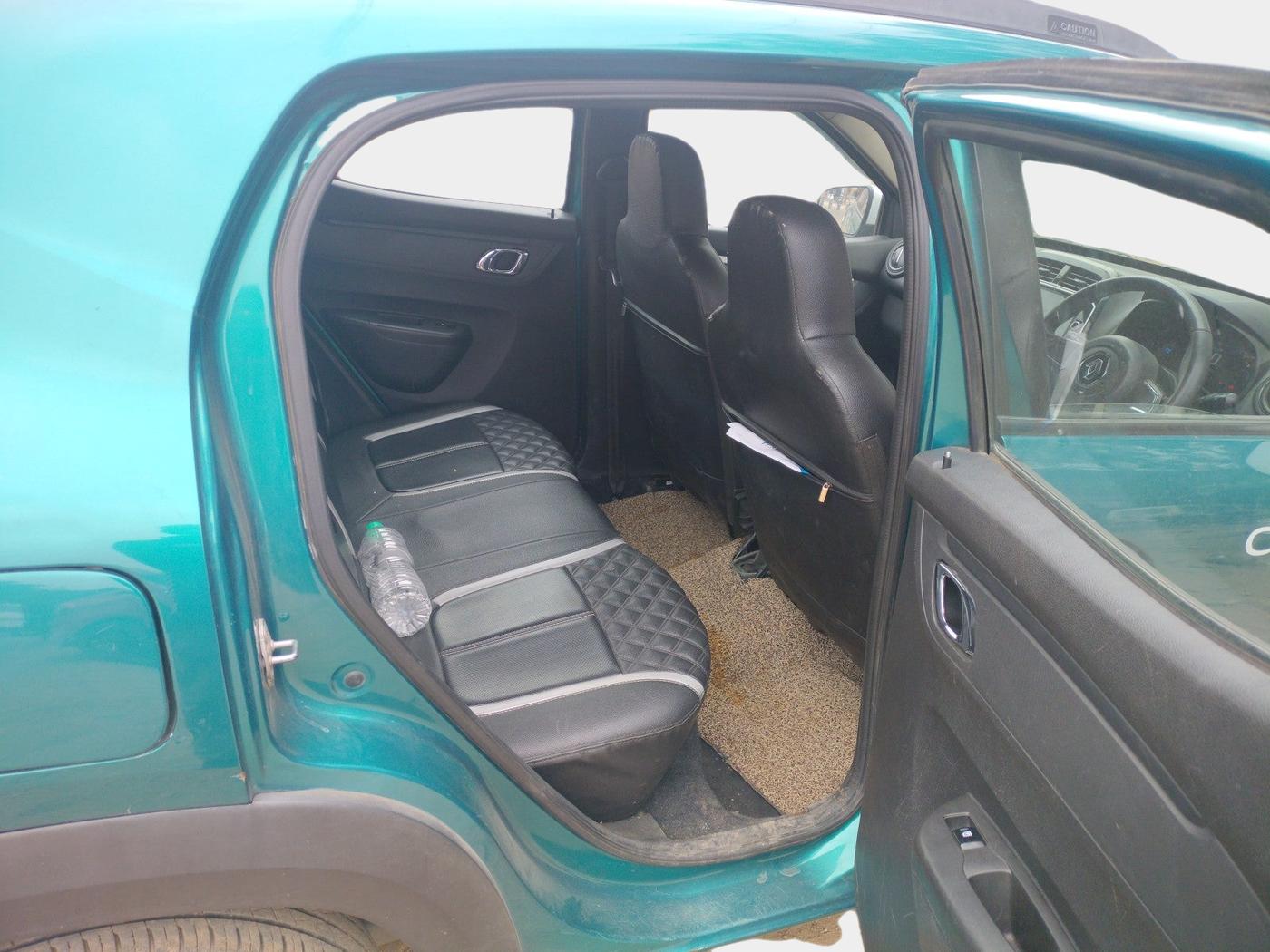 2022 Renault Kwid CLIMBER 1.0 (O), Petrol, Manual, 28,086 km, interior
