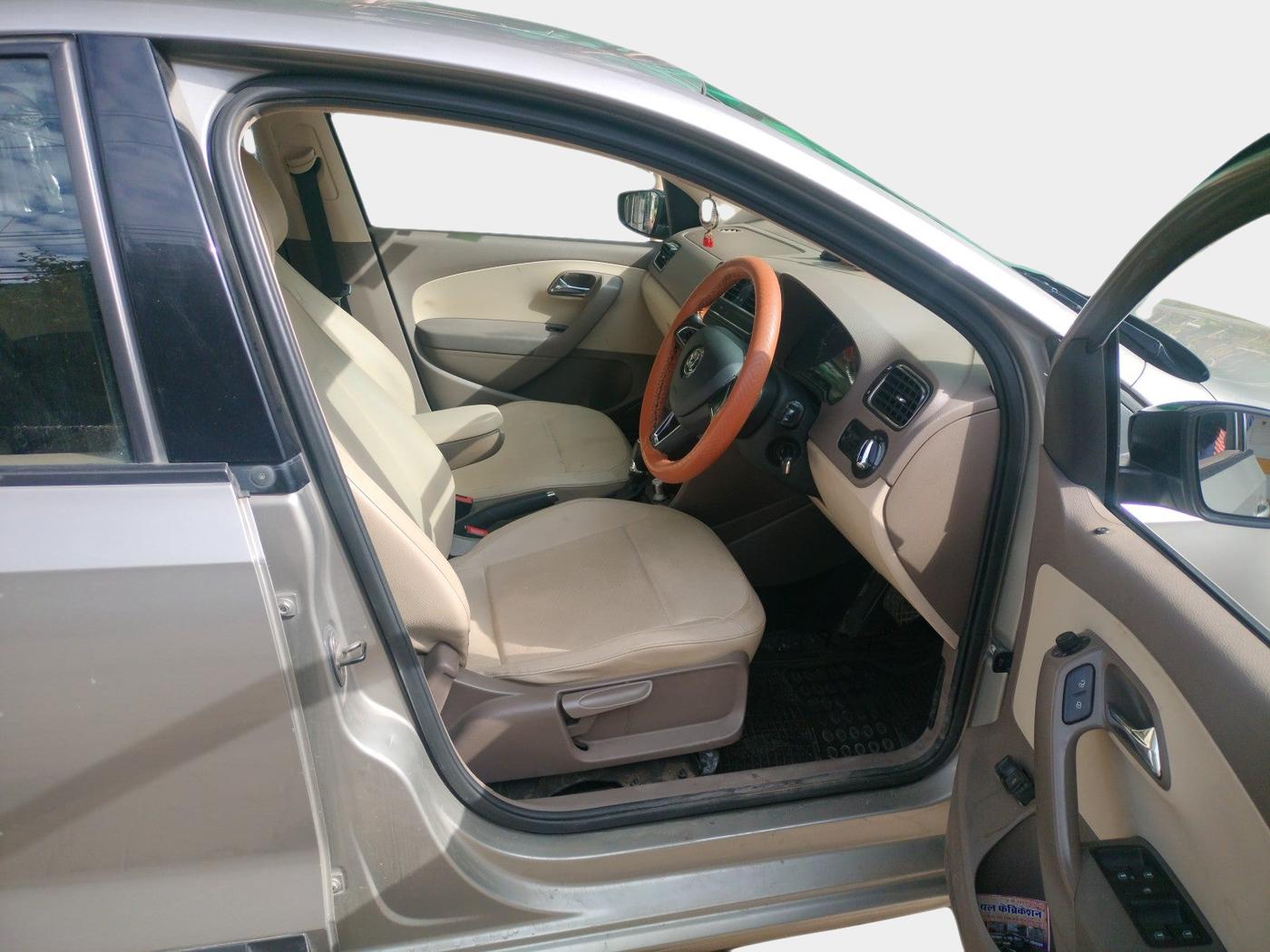 2016 Skoda Rapid 1.5 TDI CR ELEGANCE AT, Diesel, Automatic, 1,01,588 km, interior