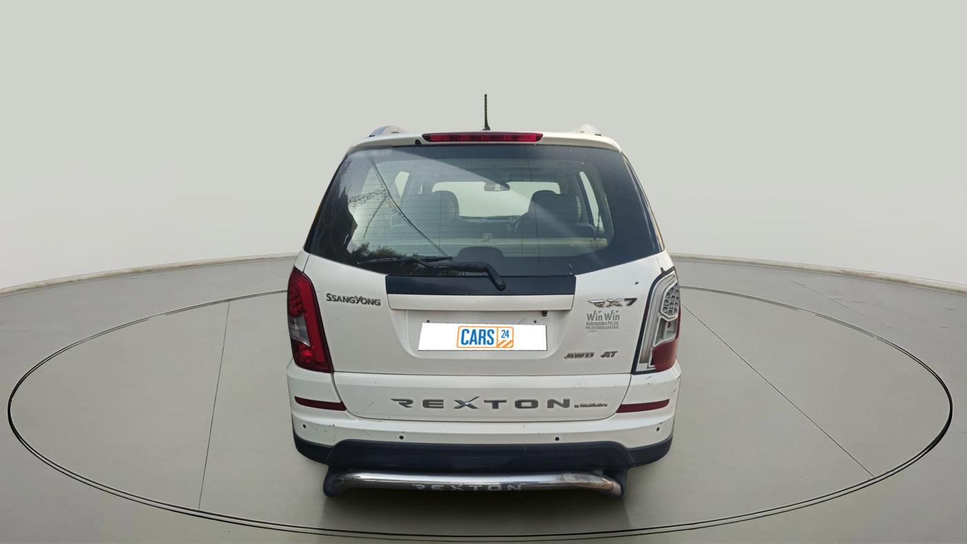 2014 Ssangyong Rexton RX7, Diesel, Automatic, 1,21,745 km, exterior