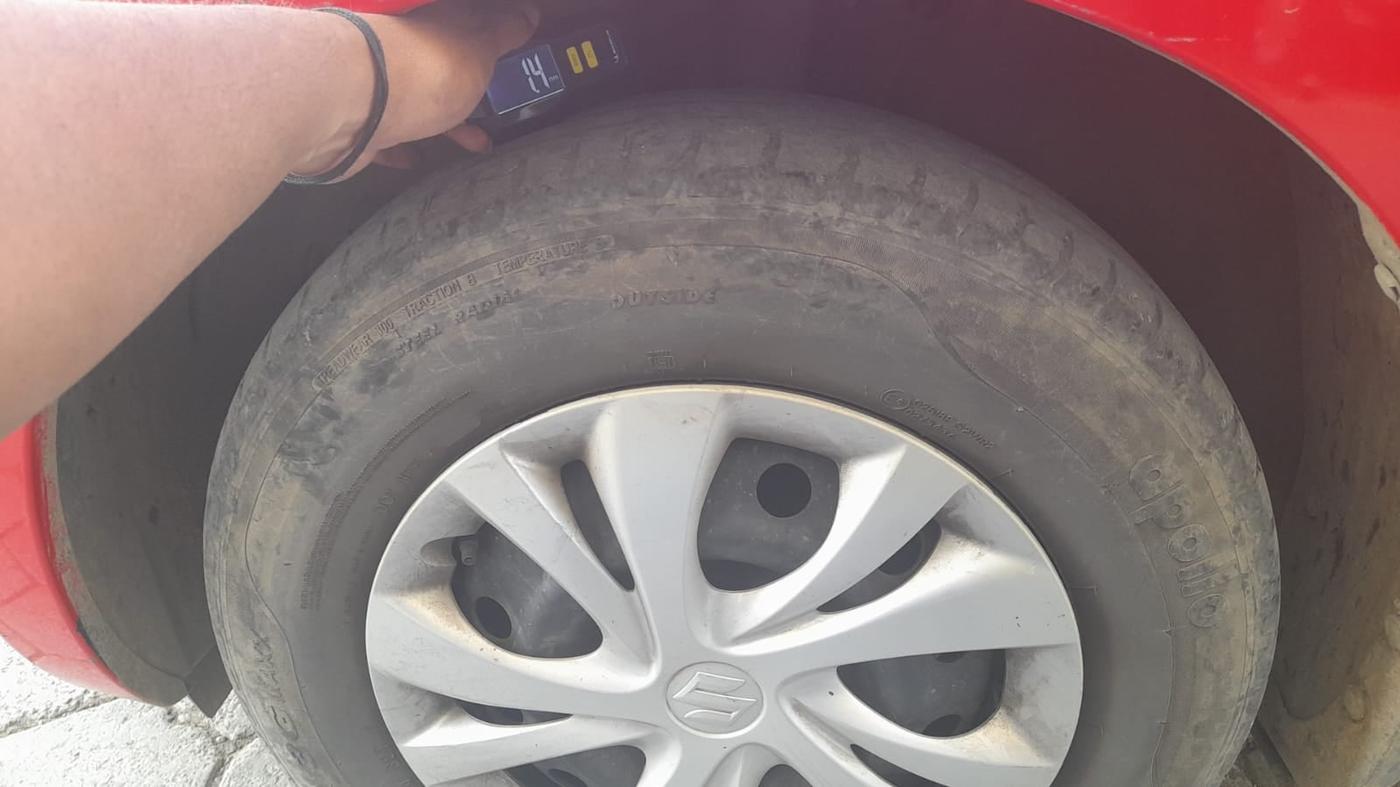 2019 Maruti Swift VXI, Petrol, Manual, 65,530 km, tyre
