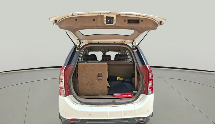 2012 Mahindra XUV500 W8, Diesel, Manual, 1,09,853 km, exterior