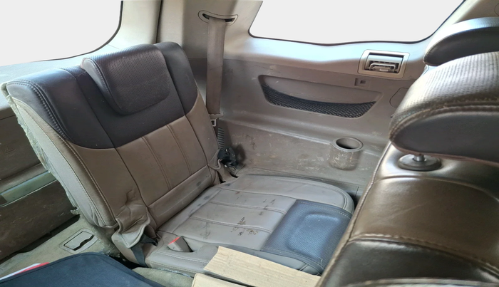 2012 Mahindra XUV500 W8, Diesel, Manual, 1,09,853 km, interior