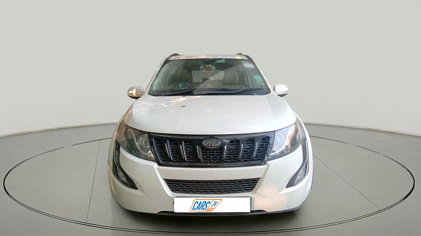 2015 Mahindra XUV500 W10, Diesel, Manual, 37,000 km, exterior