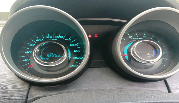 2015 Mahindra XUV500 W10, Diesel, Manual, 35,955 km, interior