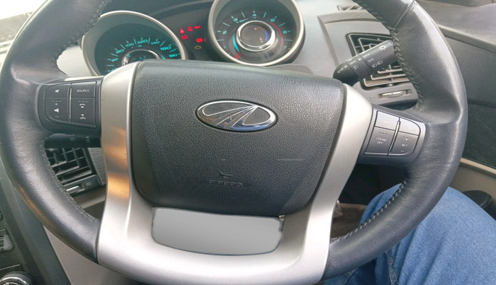 2015 Mahindra XUV500 W10, Diesel, Manual, 35,955 km, interior