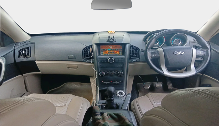 2015 Mahindra XUV500 W10, Diesel, Manual, 35,955 km, interior