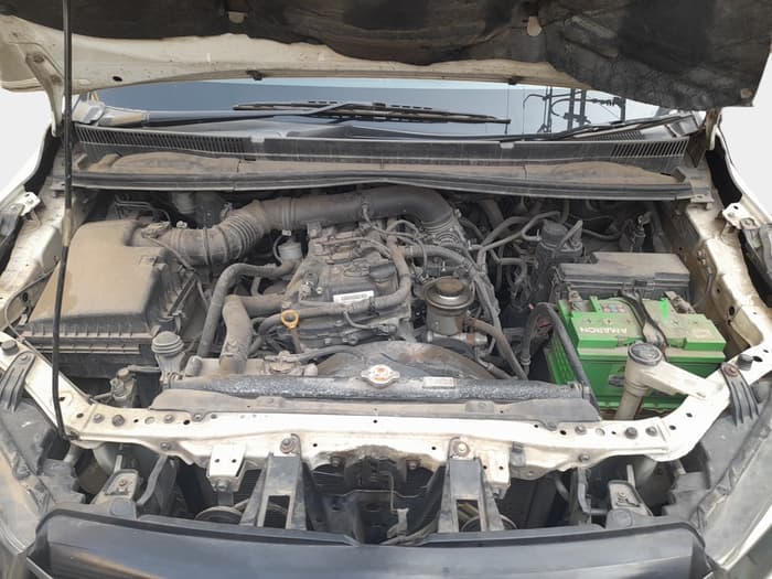 2017 Toyota Innova Crysta 2.7 GX 7 STR MT, Petrol, Manual, 80,036 km, exterior