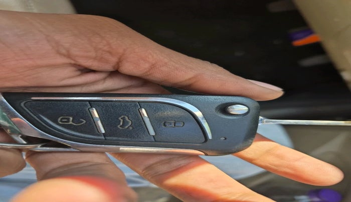 2013 Hyundai Eon ERA +, Petrol, Manual, 83,409 km, interior