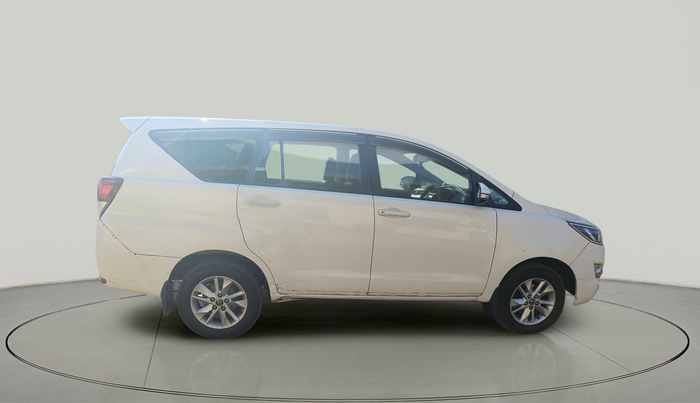 2016 Toyota Innova Crysta 2.8 GX AT 8 STR, Diesel, Automatic, 1,12,422 km, exterior