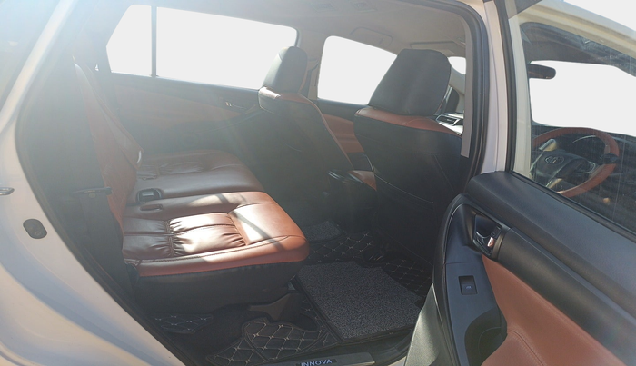 2016 Toyota Innova Crysta 2.8 GX AT 8 STR, Diesel, Automatic, 1,12,422 km, interior