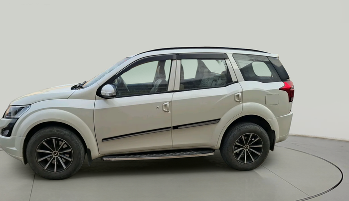 2021 Mahindra XUV500 W5, Diesel, Manual, 97,780 km, exterior