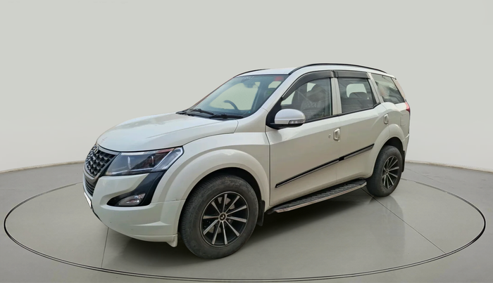 2021 Mahindra XUV500 W5, Diesel, Manual, 97,780 km, exterior