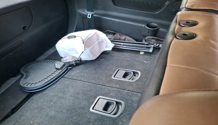 2021 Mahindra XUV500 W5, Diesel, Manual, 97,780 km, interior