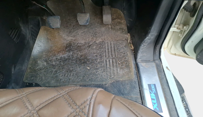 2021 Mahindra XUV500 W5, Diesel, Manual, 97,780 km, interior