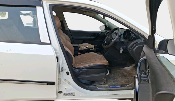 2021 Mahindra XUV500 W5, Diesel, Manual, 97,780 km, interior