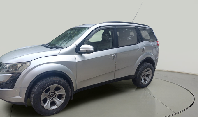 2018 Mahindra XUV500 W6, Diesel, Manual, 93,278 km, exterior