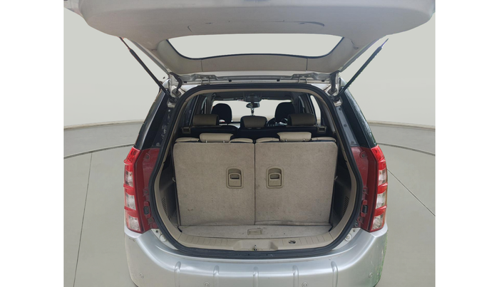 2018 Mahindra XUV500 W6, Diesel, Manual, 93,278 km, exterior