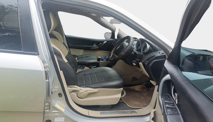 2018 Mahindra XUV500 W6, Diesel, Manual, 93,278 km, interior